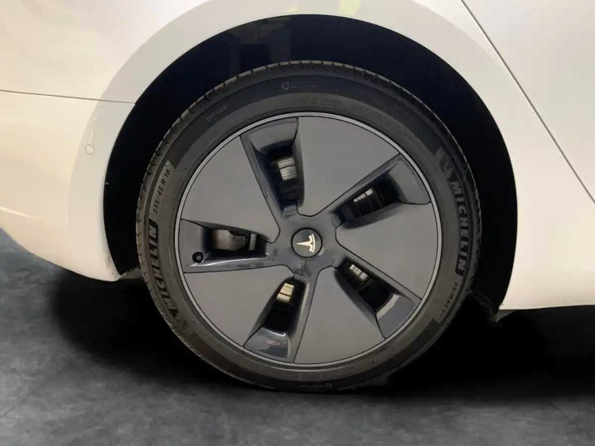 2021-tesla-model-3-e-long-range-4x4-big-36