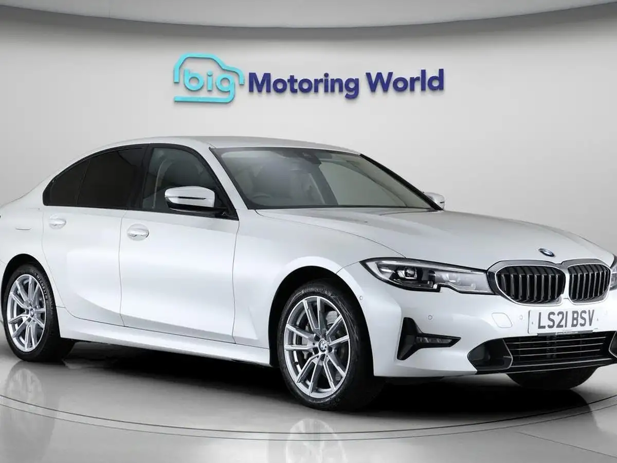 2021-bmw-3-series-20-330e-sport-pro-saloon-4d-big-0