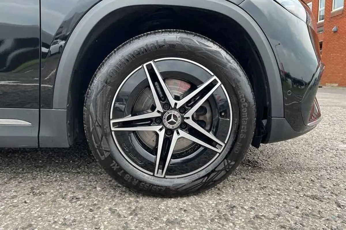 2021-mercedes-benz-eqa-e-eqa-250-amg-line-big-8