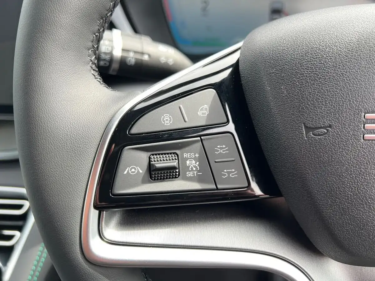2025-byd-seal-15-comfort-big-25