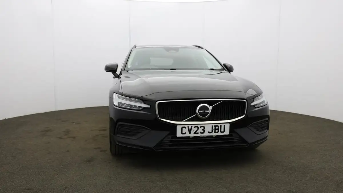 2023-volvo-v60-20-b3-core-big-46