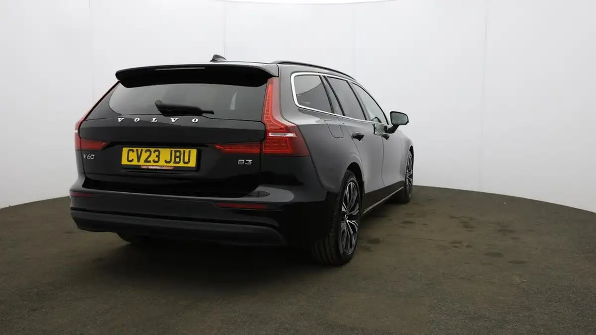 2023-volvo-v60-20-b3-core-big-70
