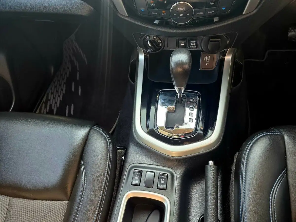 2021-nissan-navara-23dci-tt-n-guard-8-navileathersunroof-auto-big-21