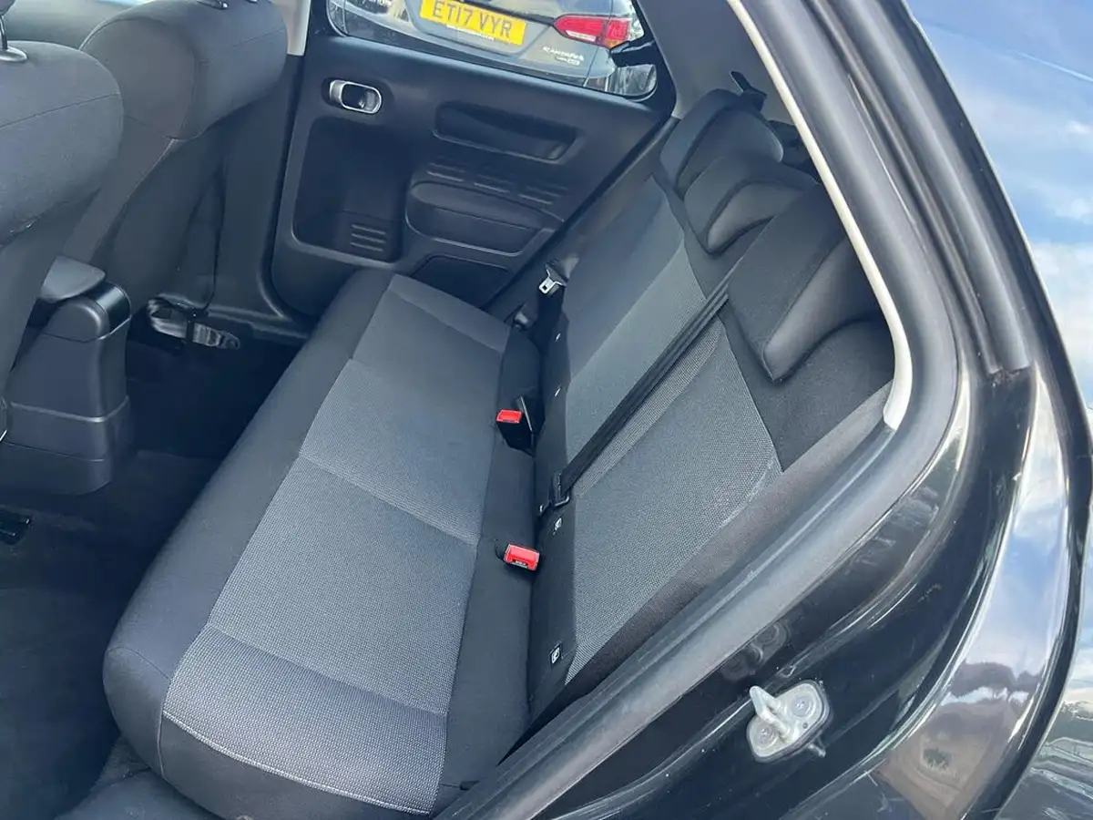 2016-citroen-c4-cactus-12-puretech-flair-110ps-ss-big-27