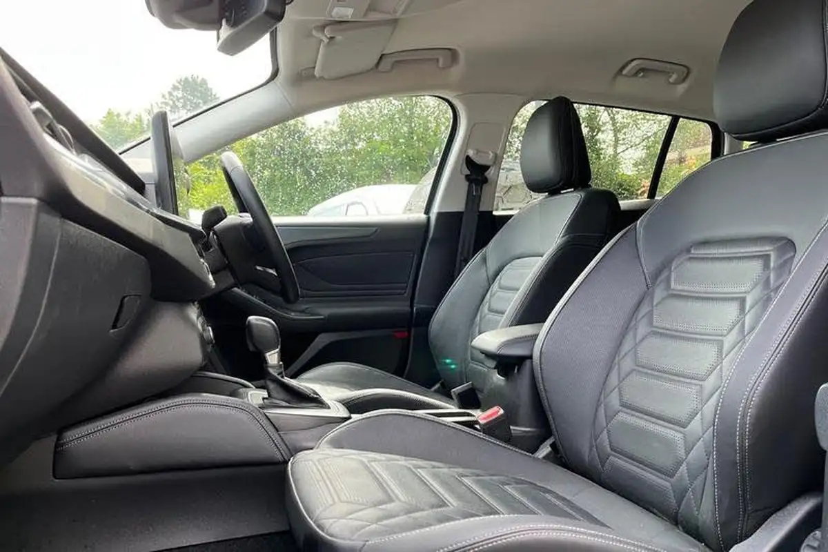 2023-ford-focus-10t-active-x-125ps-hybrid-mhev-estate-powershift-big-18