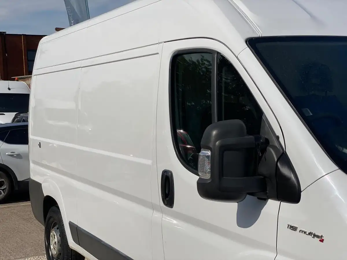 2017-fiat-ducato-20td-35-lh2-panel-big-19