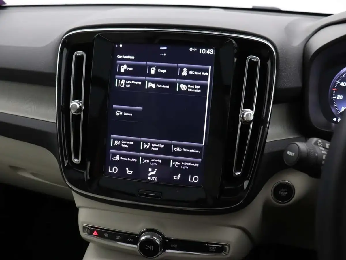 2022-volvo-xc40-15-t5-inscription-pro-big-30