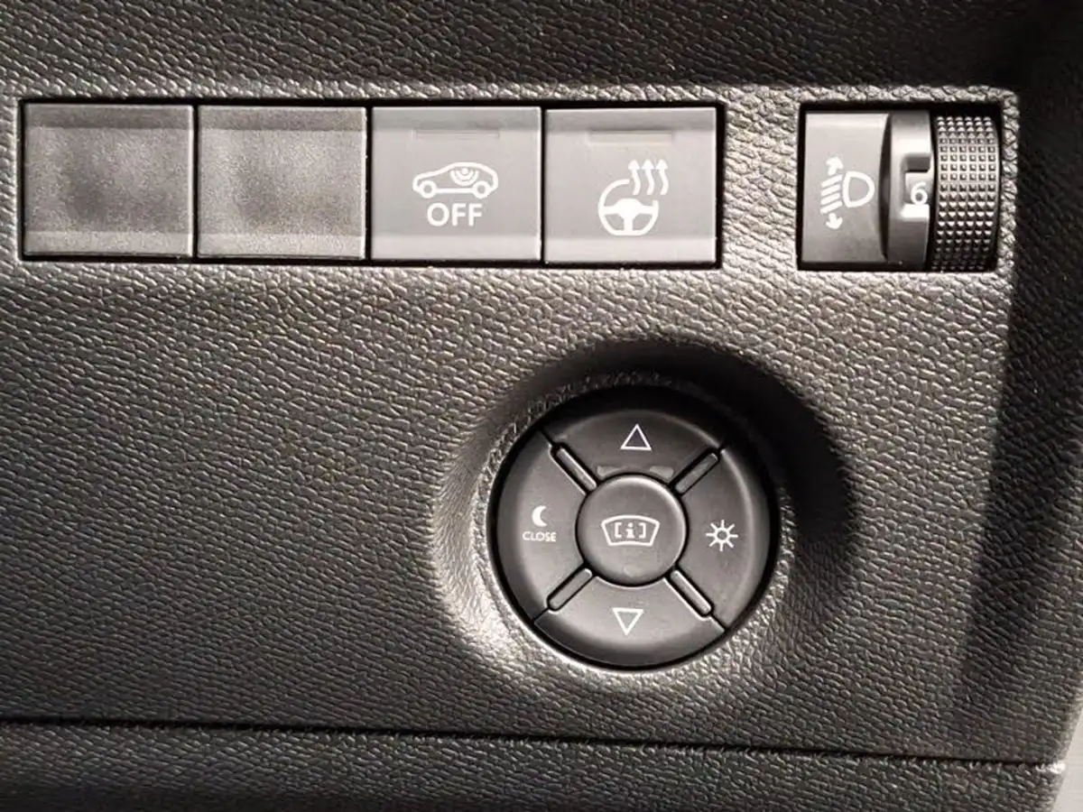 2024-citroen-c4-e-e-series-156ps-54kwh-big-16