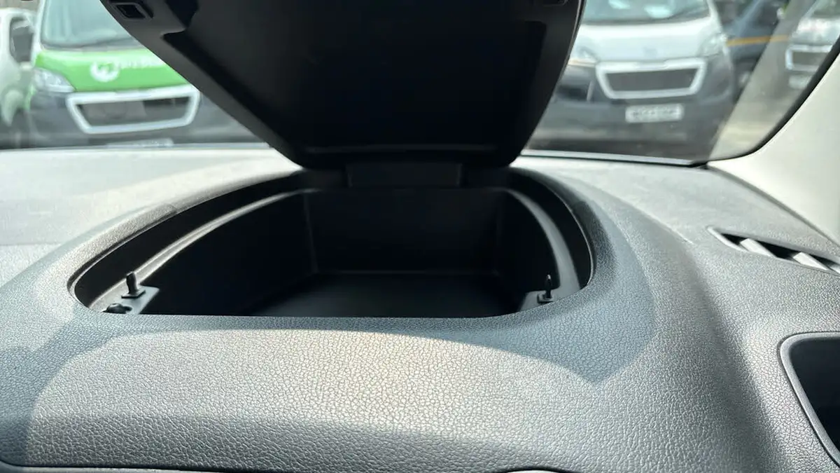 2021-toyota-proace-city-15d-icon-100hpeu6dt-e-l1-big-35