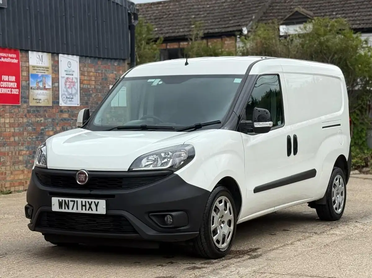 2021-fiat-doblo-cargo-16td-l2h1-maxi-tecnico-120bhpeu6dt-panel-van-big-4