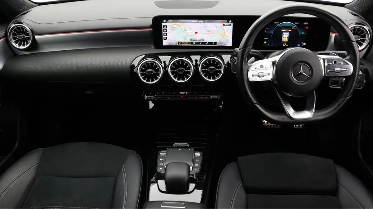 2022-mercedes-benz-a-class-13-a180-amg-line-executive-edition-hatchback-5d-7g-dct-big-13