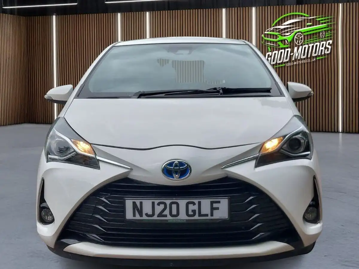 2020-toyota-yaris-15-vvt-i-icon-98bhp-hybrid-1497cc-e-cvt-big-6