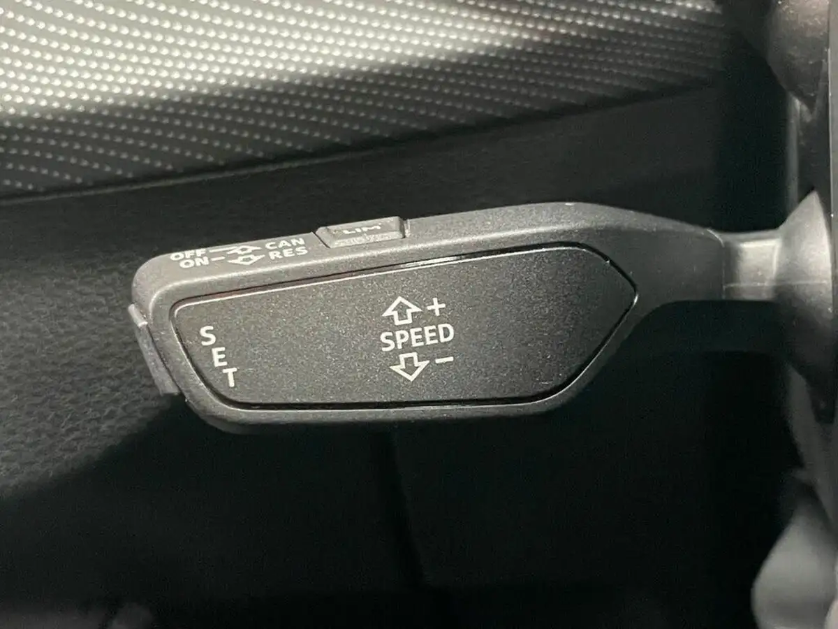 2017-audi-q2-14-tfsi-sport-big-44