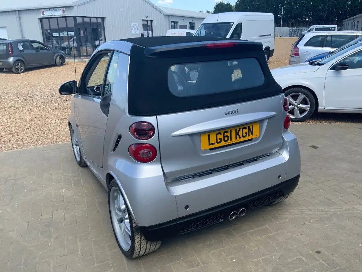 2011-smart-fortwo-10-passion-84bhp-cabriolet-auto-big-3