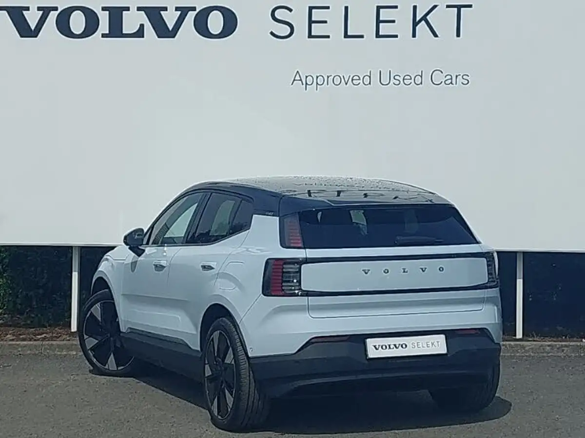 2024-volvo-ex30-e-single-motor-ultra-big-1