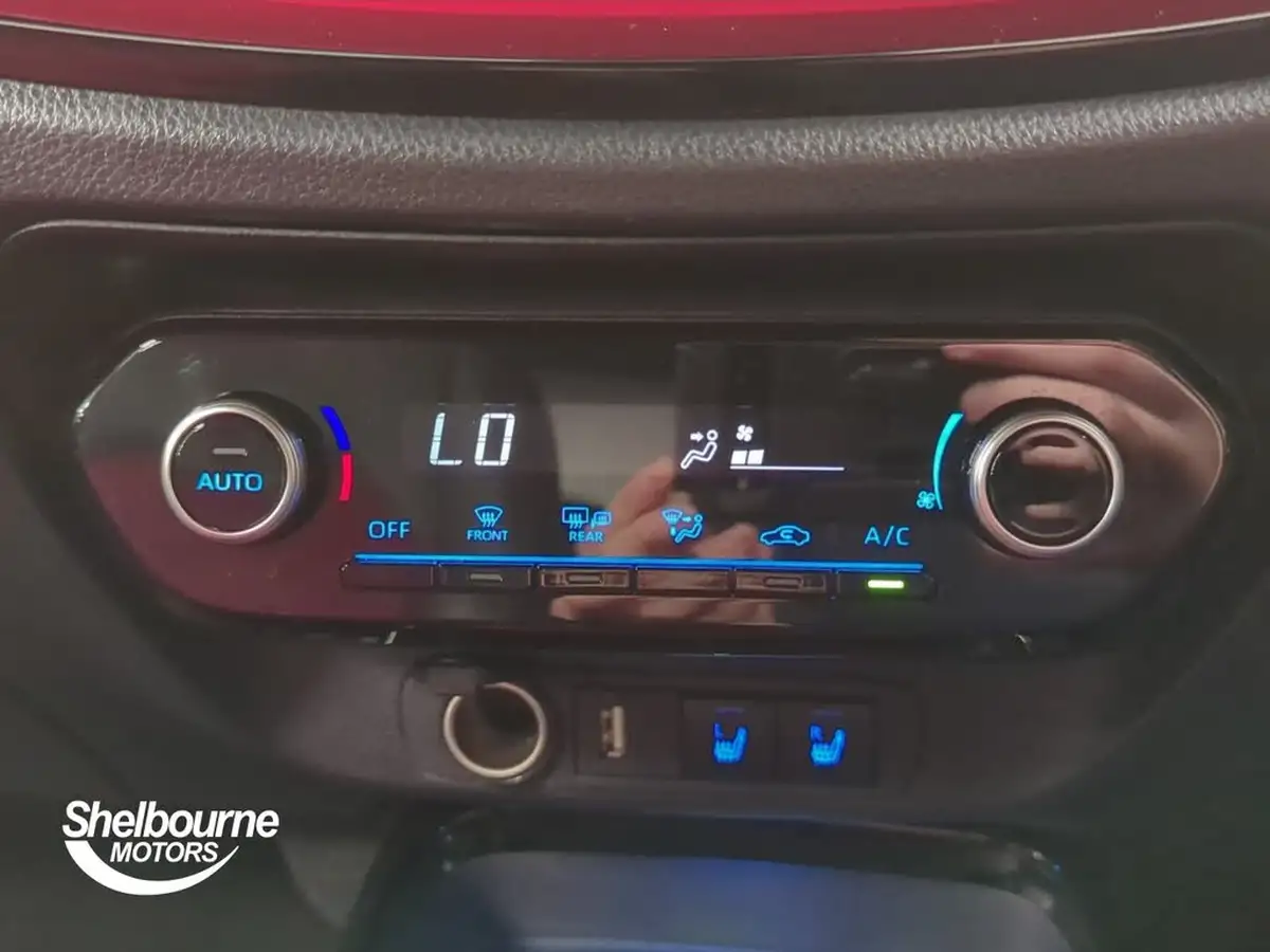 2024-toyota-aygo-x-10-vvt-i-undercover-cvt-big-26