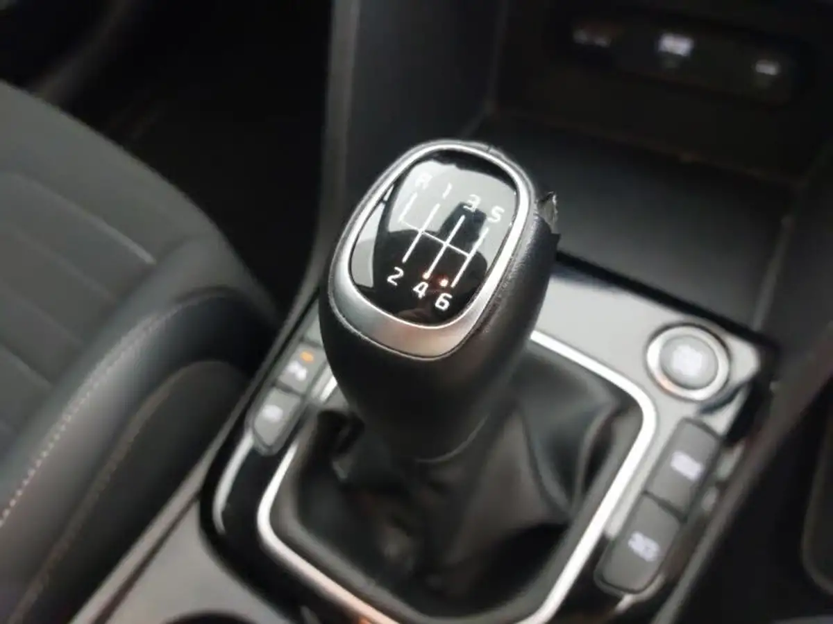 2022-kia-sportage-16-t-gdi-launch-edition-big-17