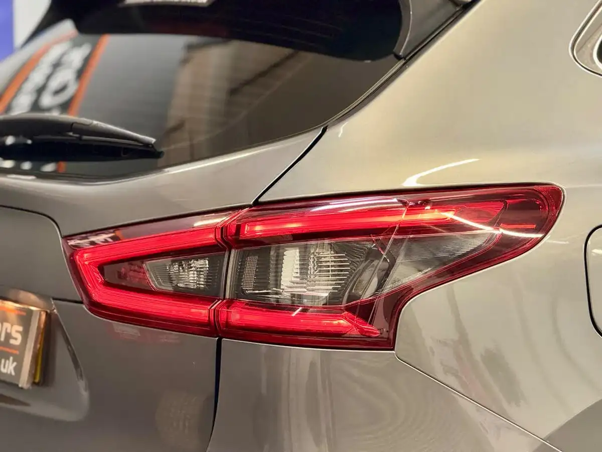 2020-nissan-qashqai-13-dig-t-acenta-premium-160ps-dct-big-28