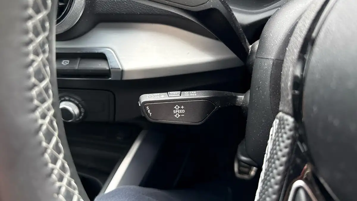 2022-audi-q2-15-35-tfsi-black-edition-big-29