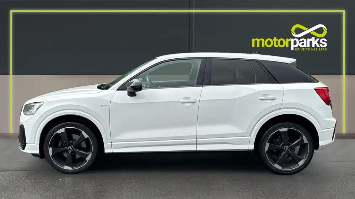 2022-audi-q2-15-35-tfsi-black-edition-big-5