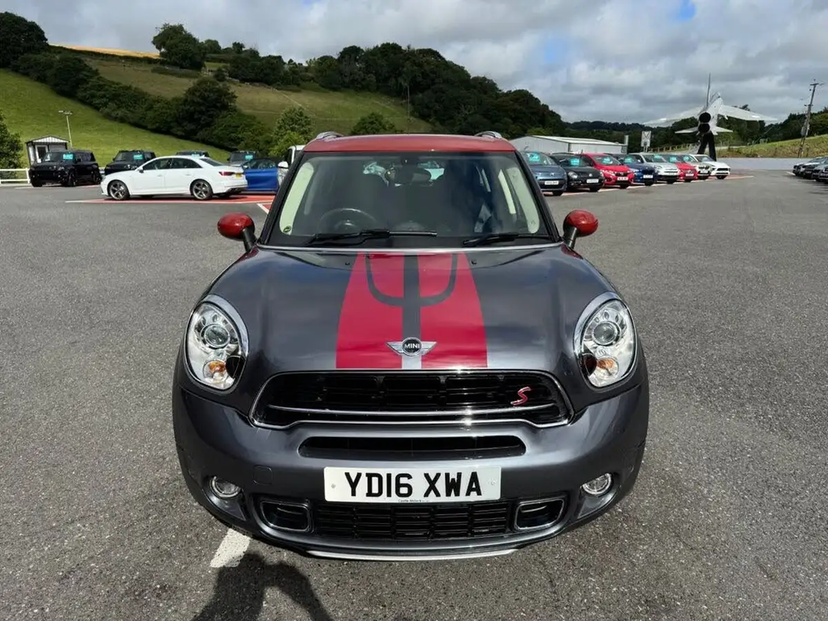 2016-mini-countryman-16-cooper-s-park-lane-edition-all4-big-1