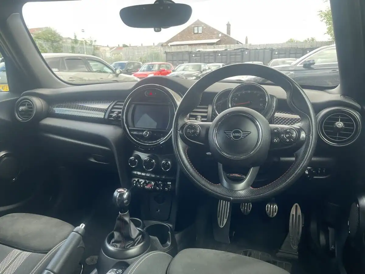 2018-mini-cooper-20-cooper-s-classic-ss-hatchback-5d-big-16