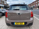 2011-mini-countryman-16-cooper-pepper-small-9