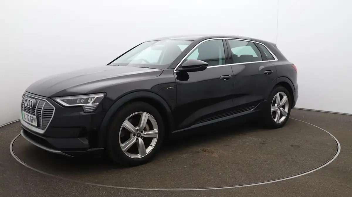 2022-audi-e-tron-55e-technik-station-wagon-big-69