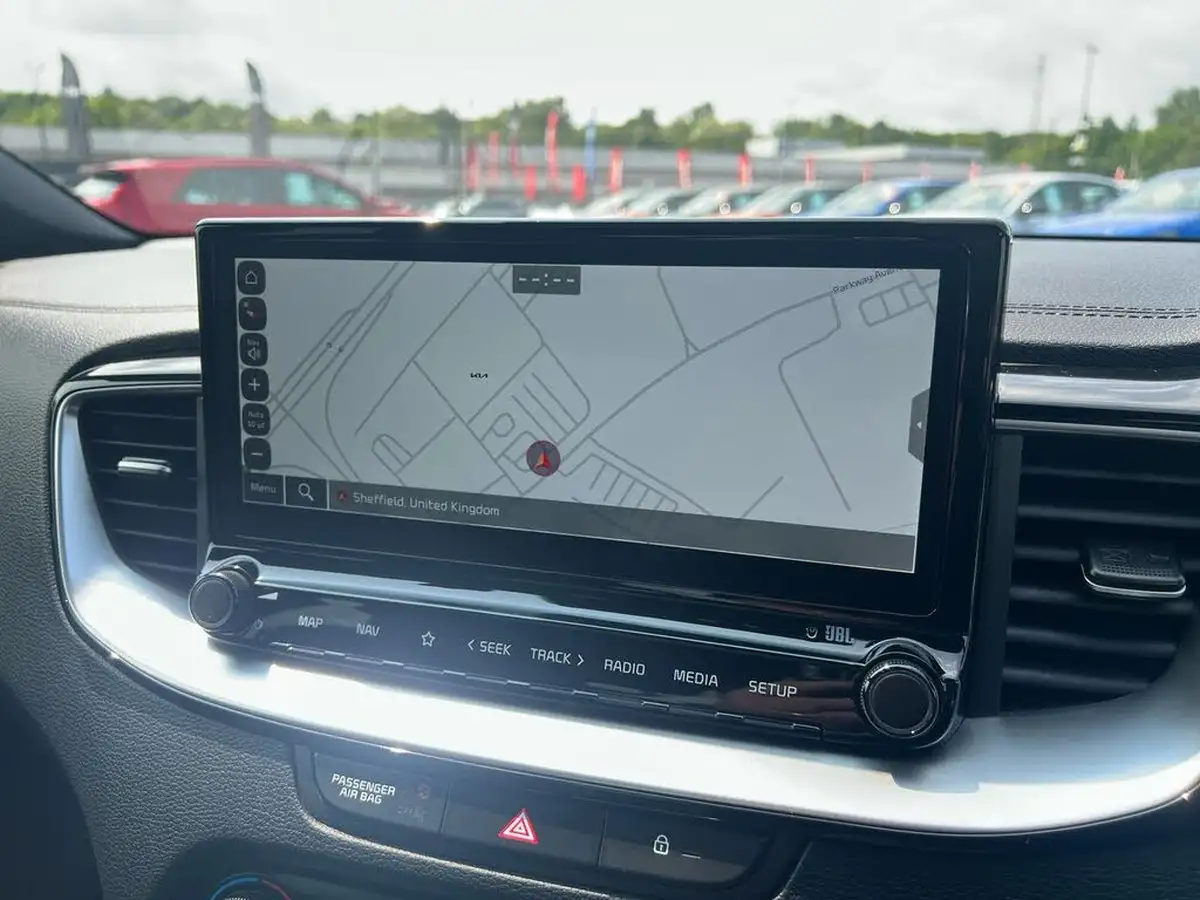 2025-kia-ceed-15-t-gdi-gt-line-s-big-32