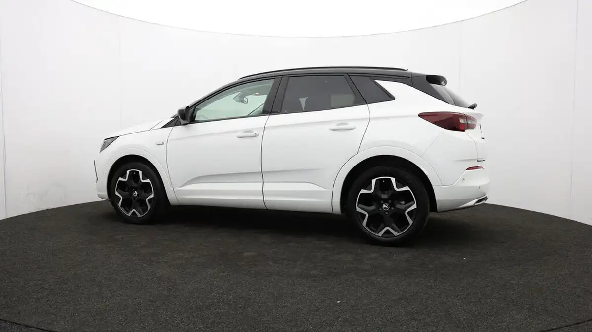 2023-vauxhall-grandland-12-ultimate-130ps-big-73