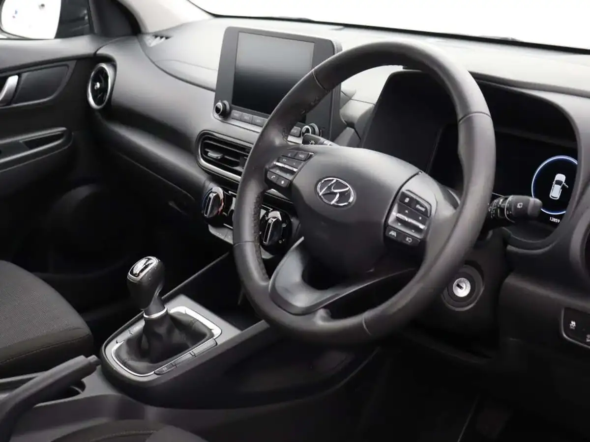 2022-hyundai-kona-10-t-gdi-se-connect-big-6