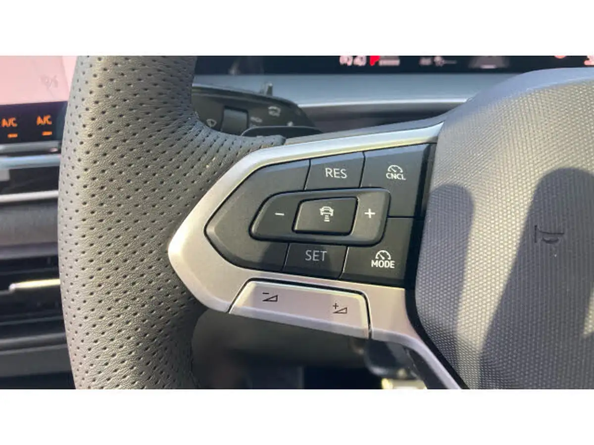 2025-volkswagen-tayron-15-tsi-r-line-272ps-big-16