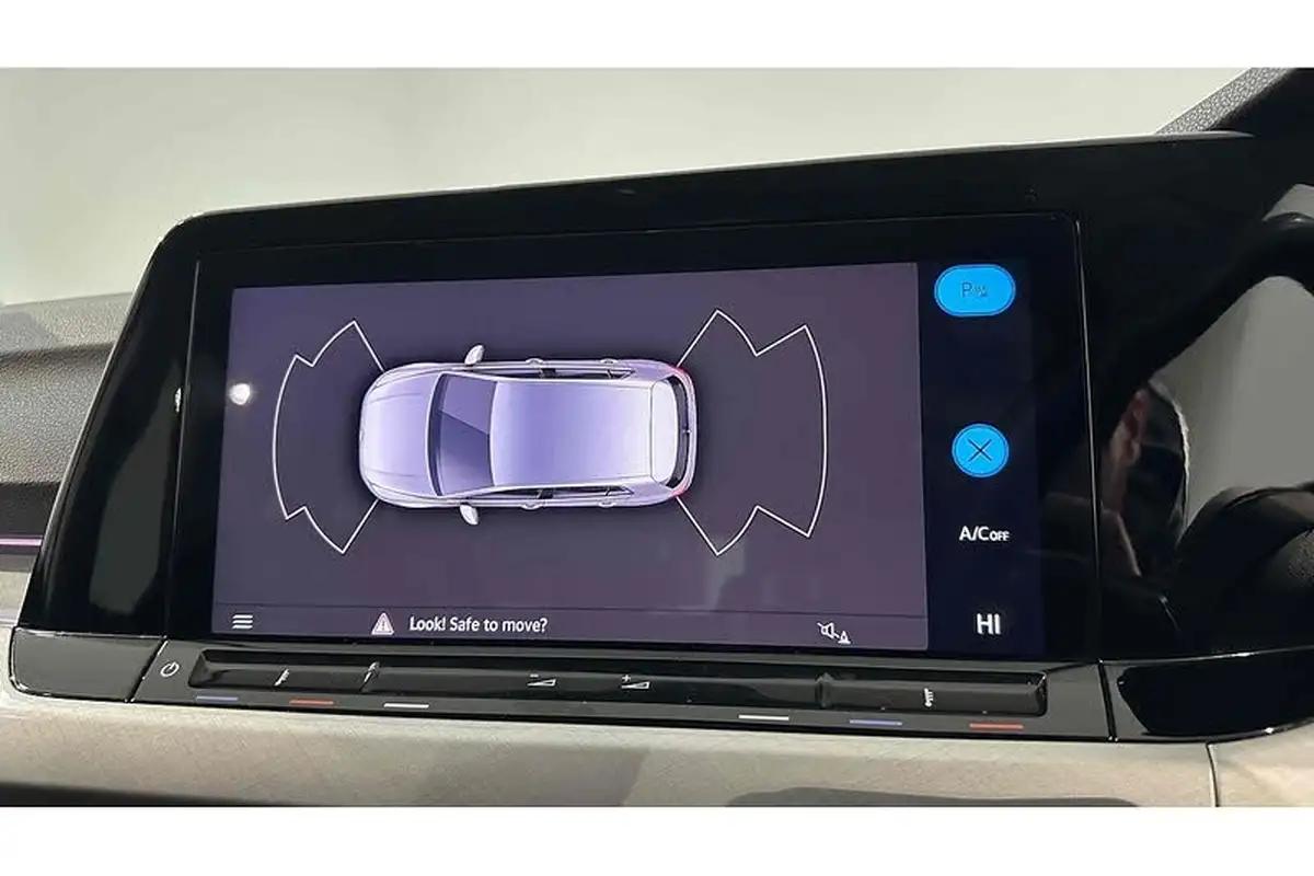 2022-volkswagen-golf-20tdi-life-hatchback-big-37