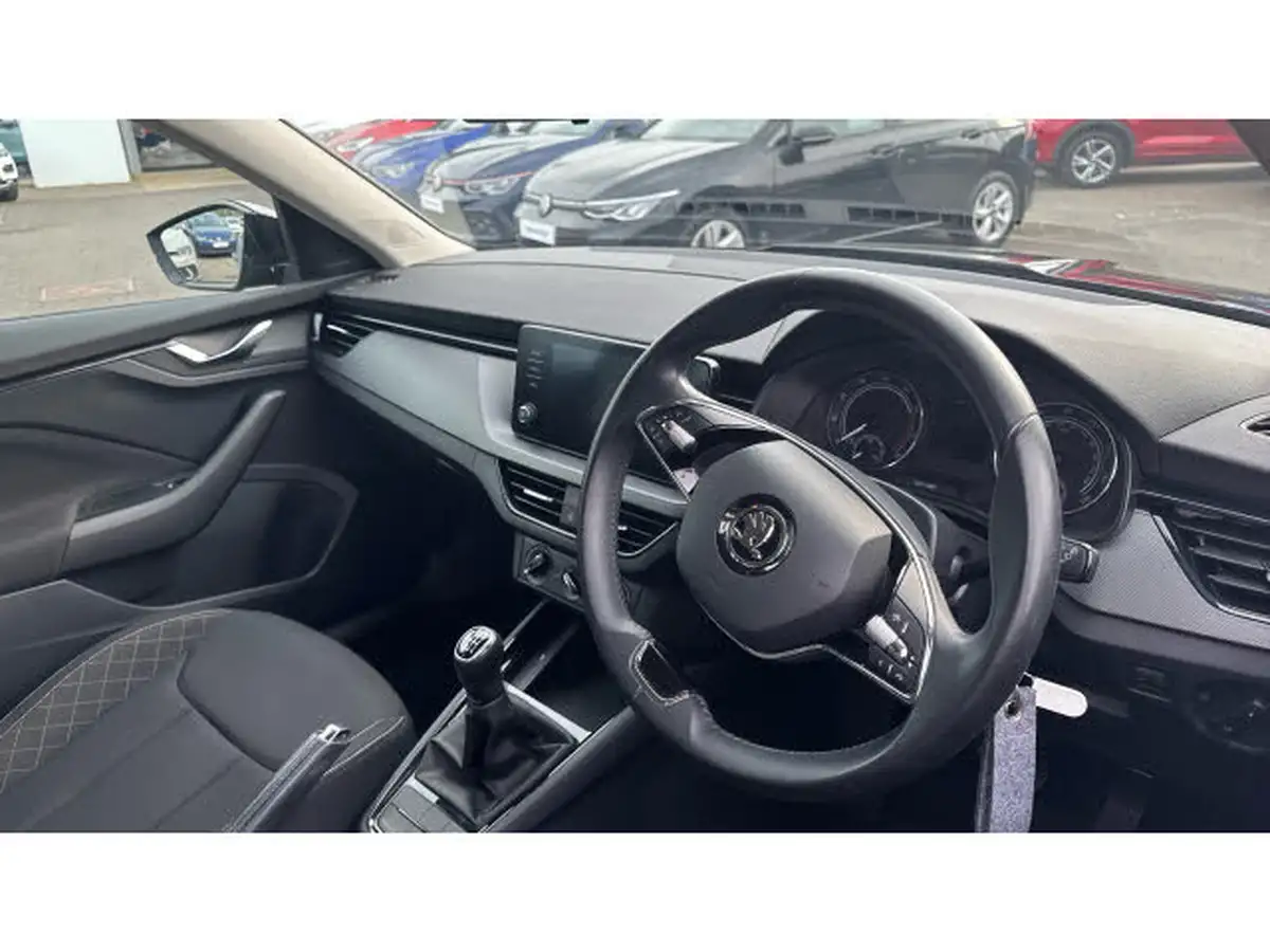 2021-skoda-kamiq-10-tsi-se-109ps-big-10