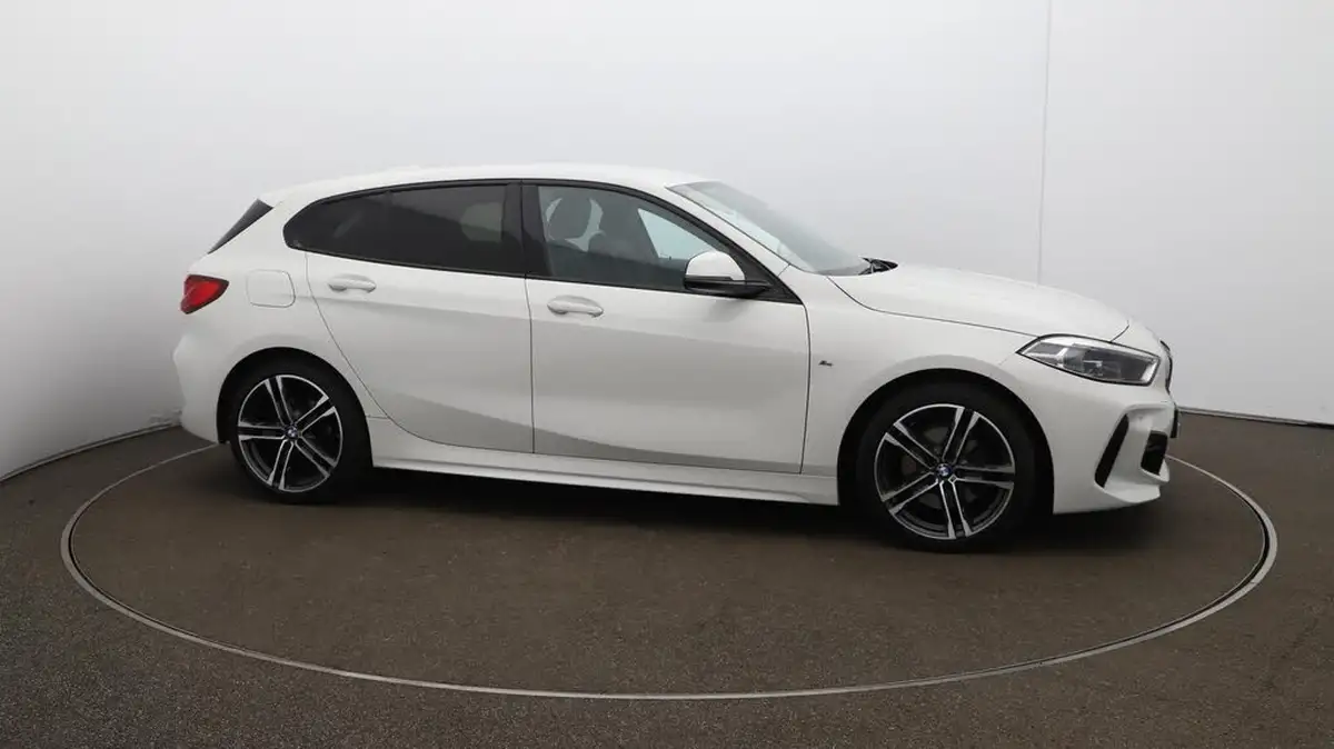 2023-bmw-1-series-15-118i-m-sport-lcp-dct-big-49