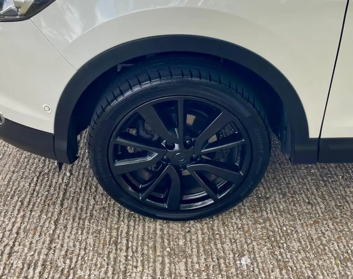 2017-nissan-qashqai-15dci-tekna-big-39
