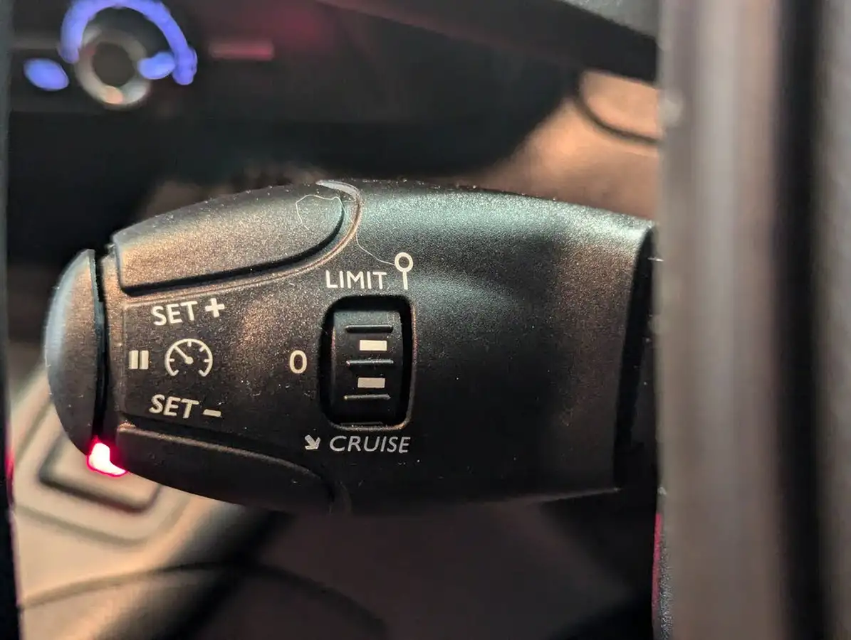 2020-peugeot-partner-15-bluehdi-1000-professional-100ps-eu6dt-panel-big-18