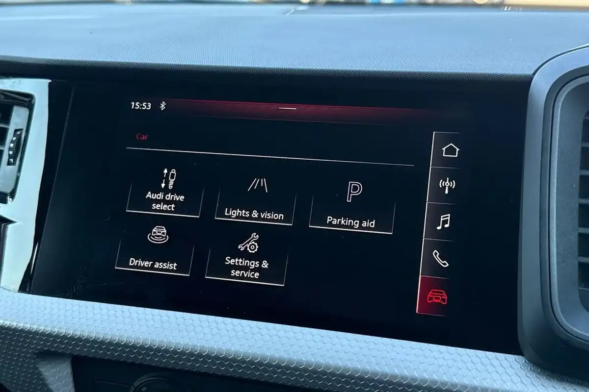 2019-audi-a1-10-30-tfsi-s-line-big-39