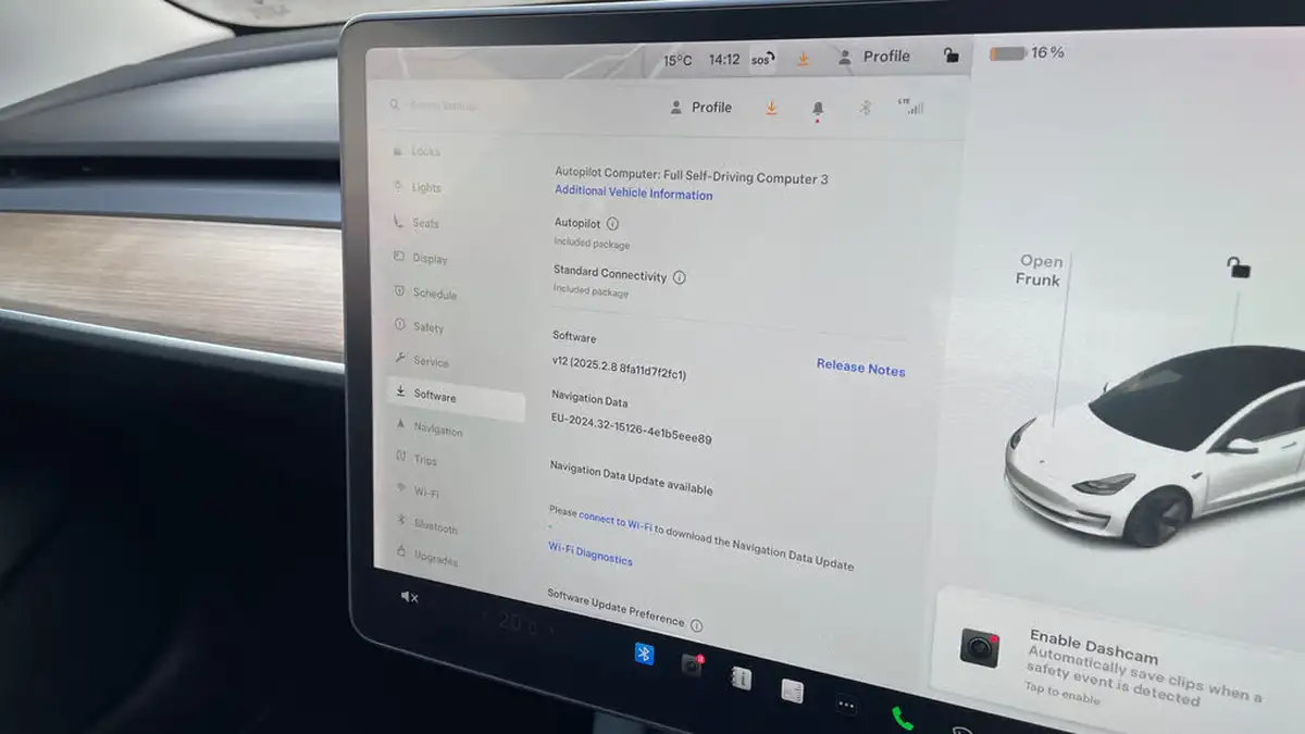 2021-tesla-model-3-e-long-range-awd-big-28