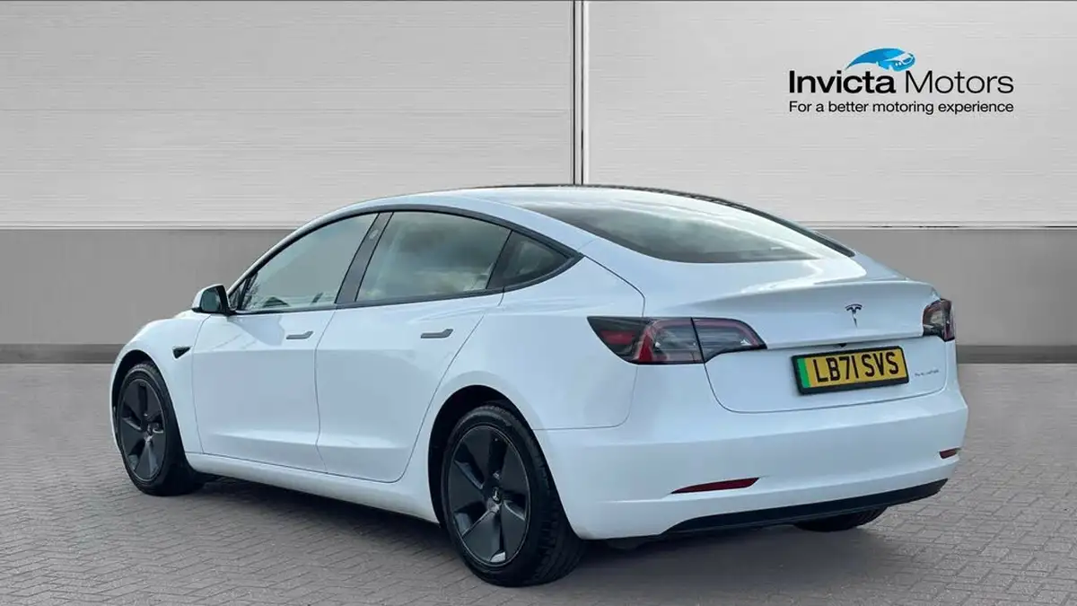 2021-tesla-model-3-e-long-range-awd-big-4