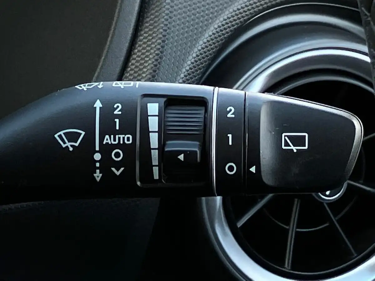 2022-hyundai-kona-16-gdi-premium-big-38