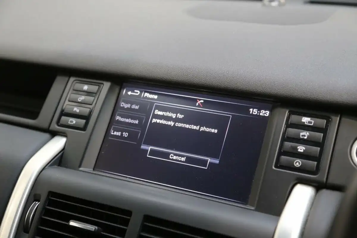 2015-land-rover-discovery-sport-20td4-hse-180ps-auto-big-18
