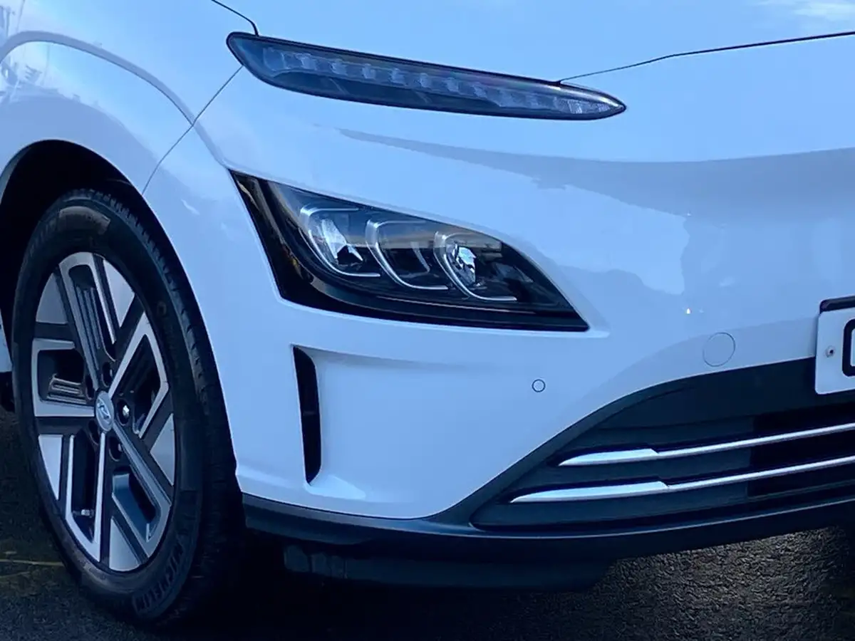 2023-hyundai-kona-e-ultimate-204ps-64kwh-105kw-obc-big-21
