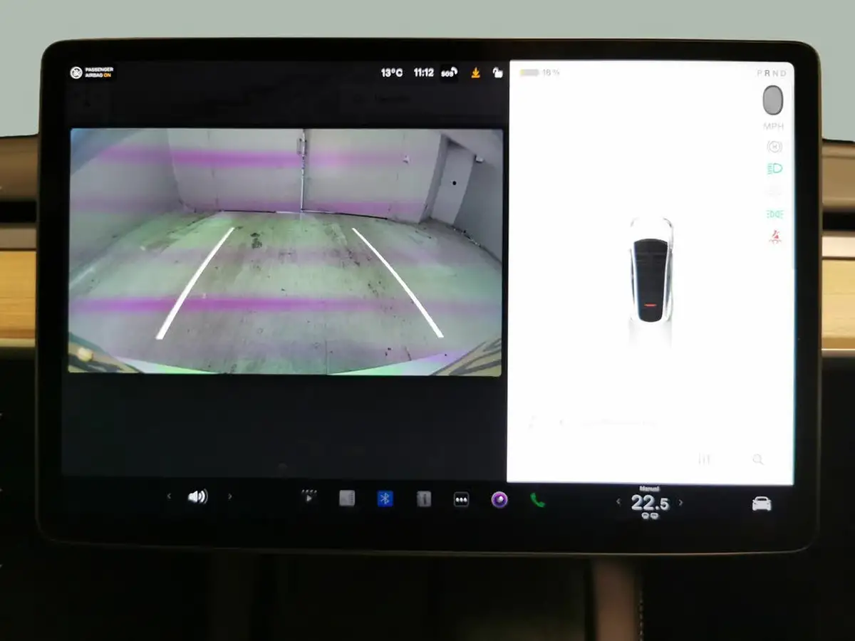 2022-tesla-model-y-e-long-range-big-4