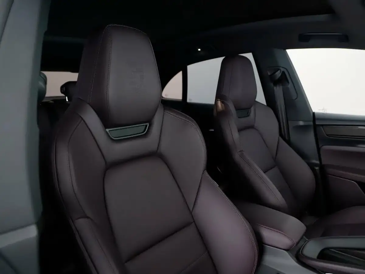 2025-porsche-macan-e-4-electric-big-12