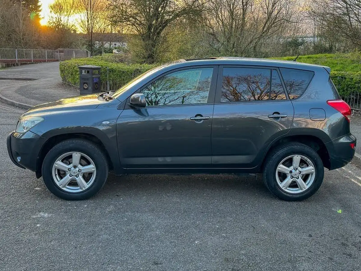 2007-toyota-rav4-20-xt-r-auto-big-6