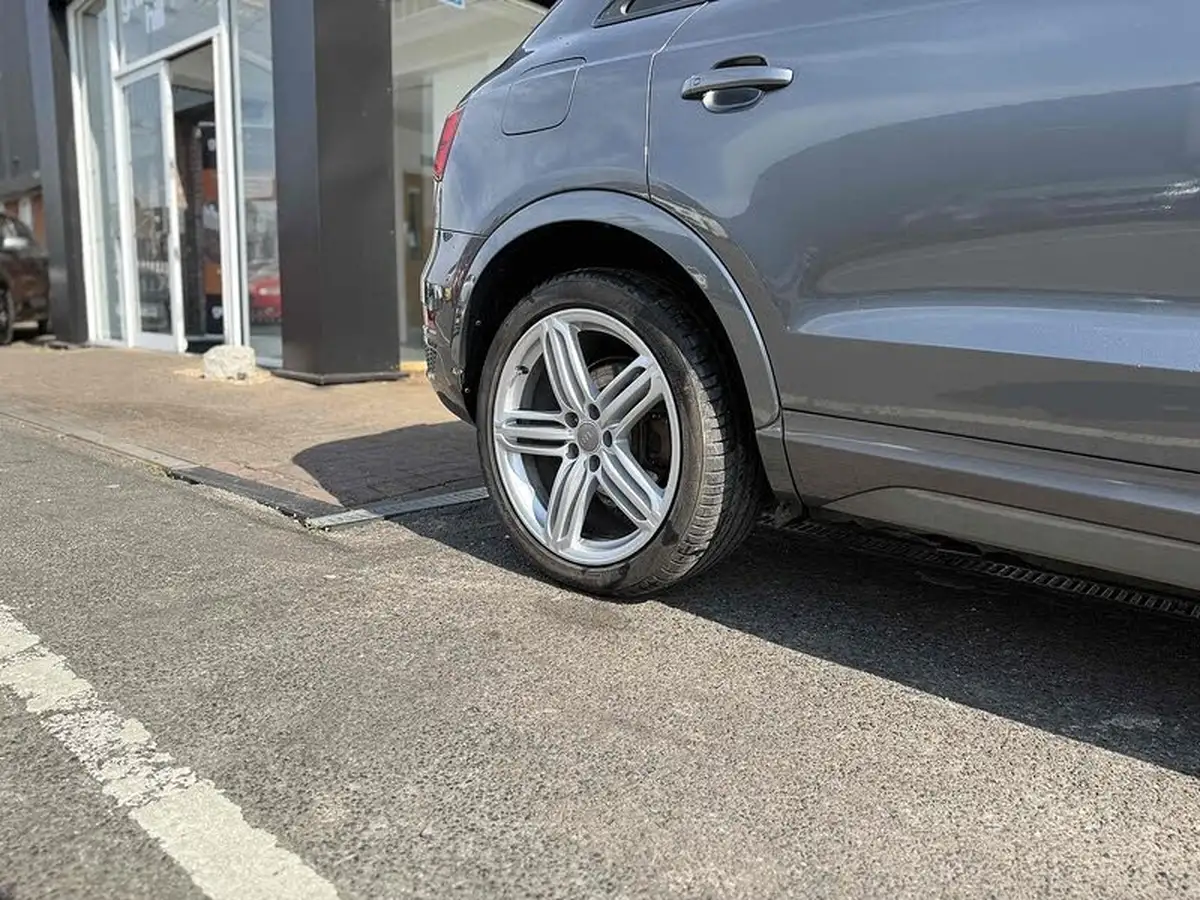 2016-audi-q3-20-tdi-quattro-s-line-plus-150ps-ss-big-8