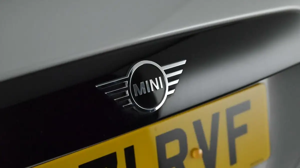 2022-mini-cooper-e-cooper-s-1-big-19
