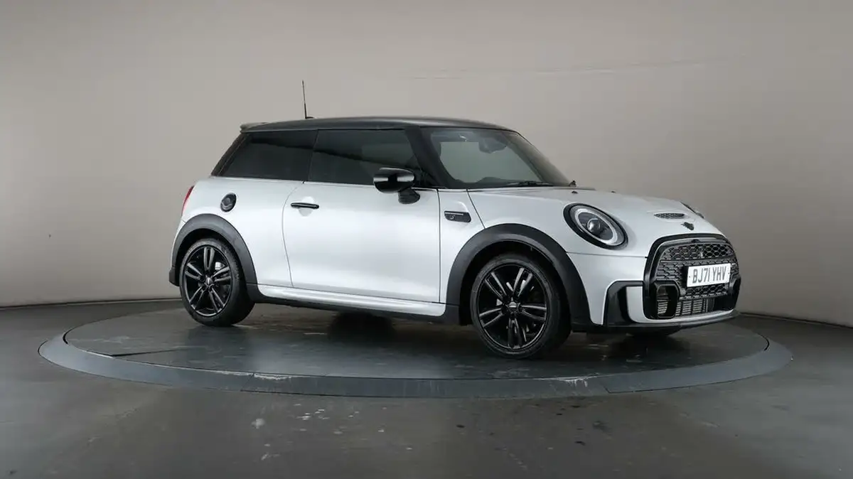 2021-mini-cooper-20-cooper-s-sport-hatchback-3d-big-46