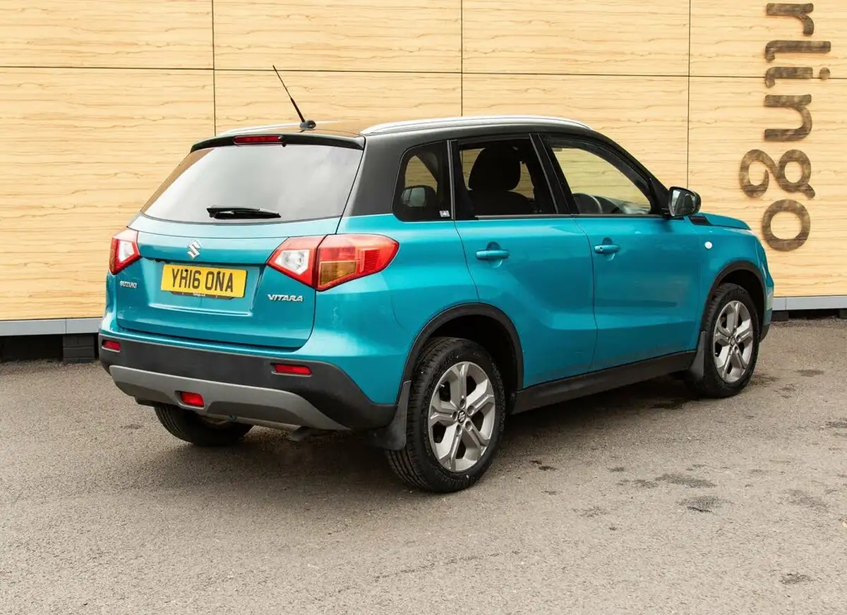 2016-suzuki-vitara-16-sz-t-big-2